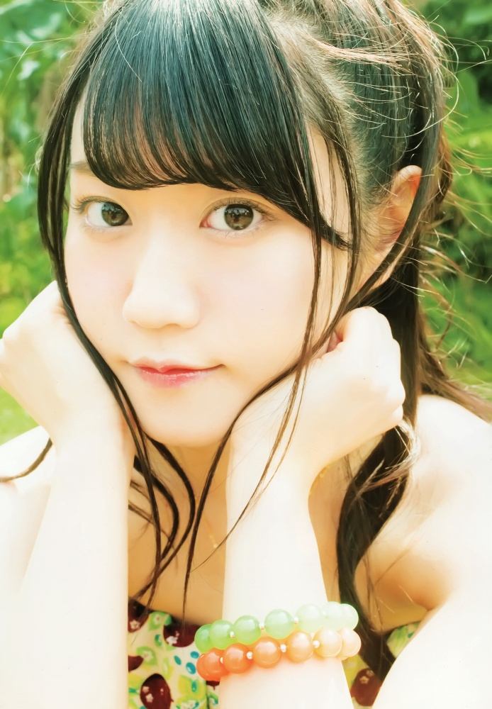 小倉唯 グラビア水着 画像