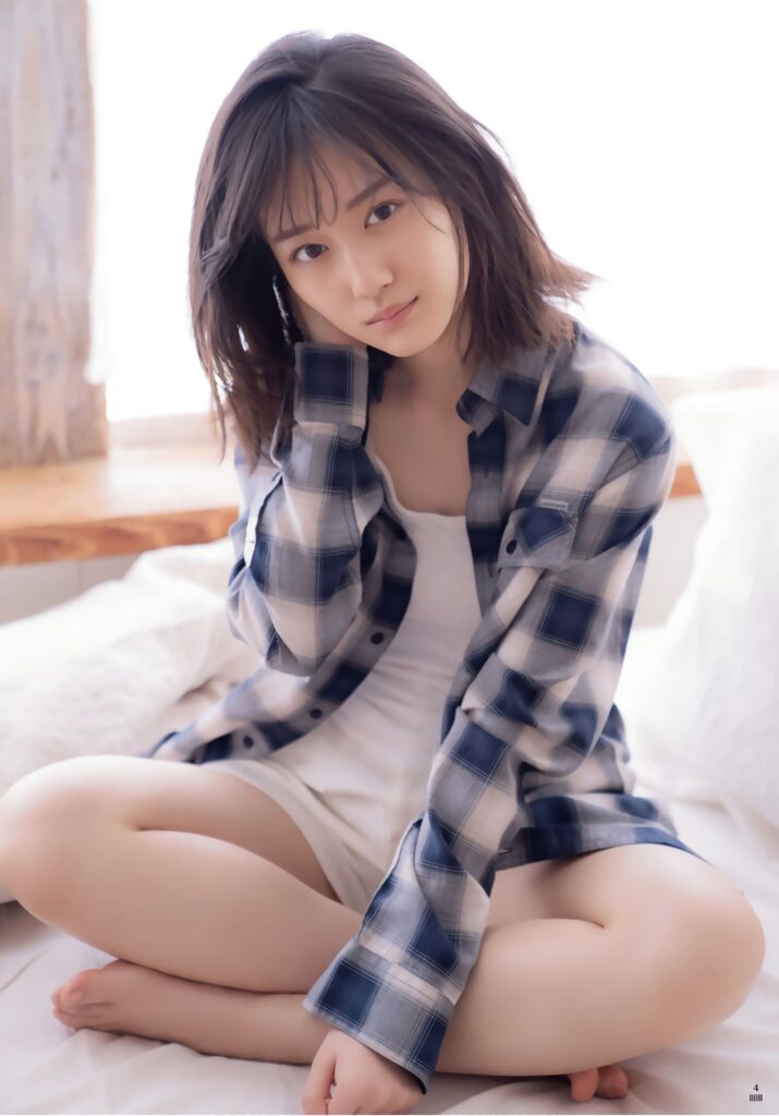 山下美月 衣装
