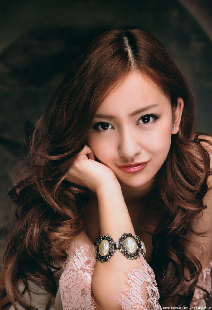 板野優花