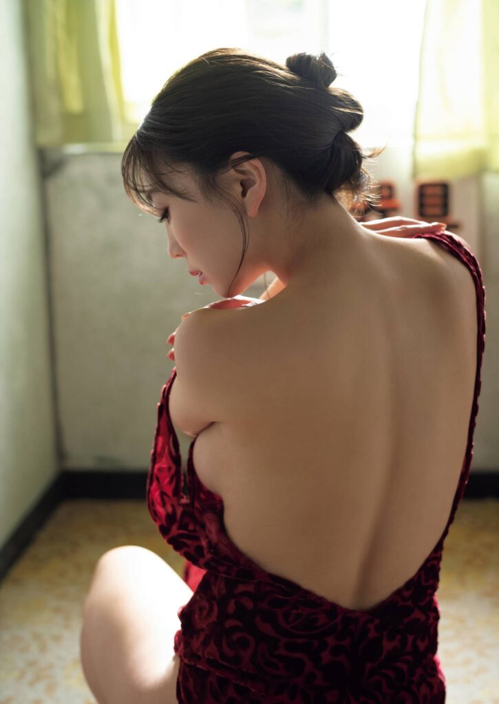 森咲智美 グラビア水着 画像