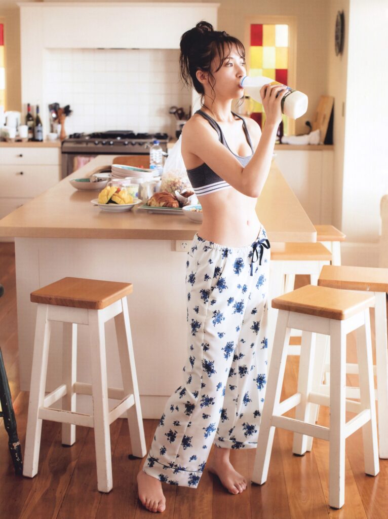衛藤美彩